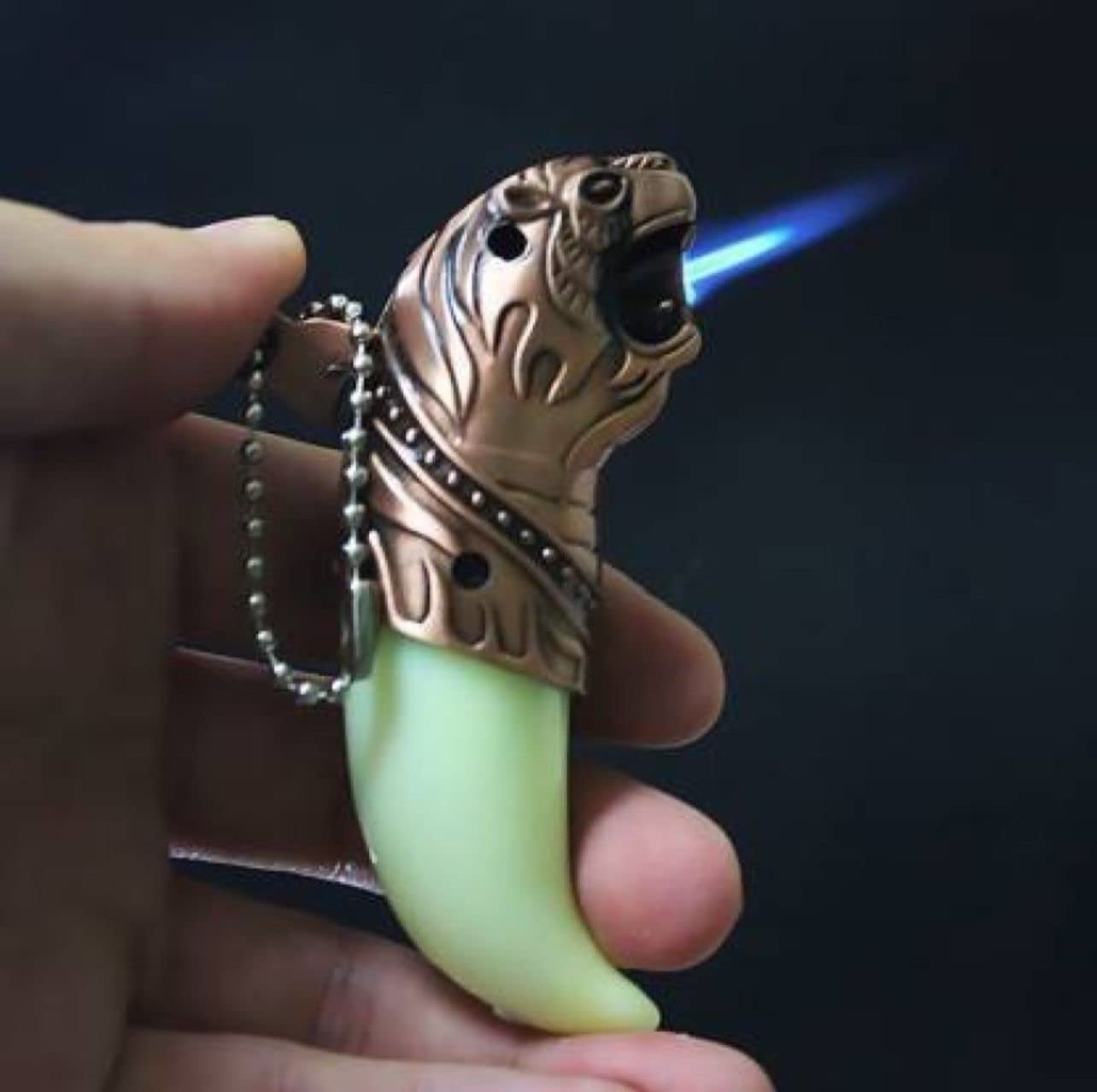 Wild Tooth Finishing Pocket Lighter - Unisex Jaguar Shape Windproof Pocket Cigarette/Cigar Lighter with Keychain